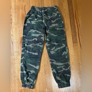 Windsor camo cargo pants, size XS